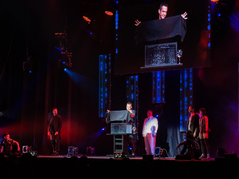 Luis De Matos von The Illusionists in der Samsung Hall © Samsung Hall